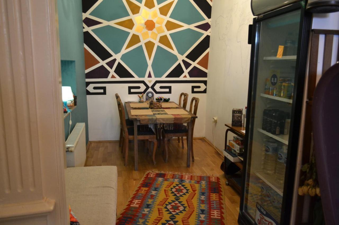 My Happy Home Hostel Izmir Exteriör bild